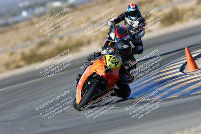 media/Jan-09-2022-SoCal Trackdays (Sun) [[2b1fec8404]]/Turn 11 (935am)/